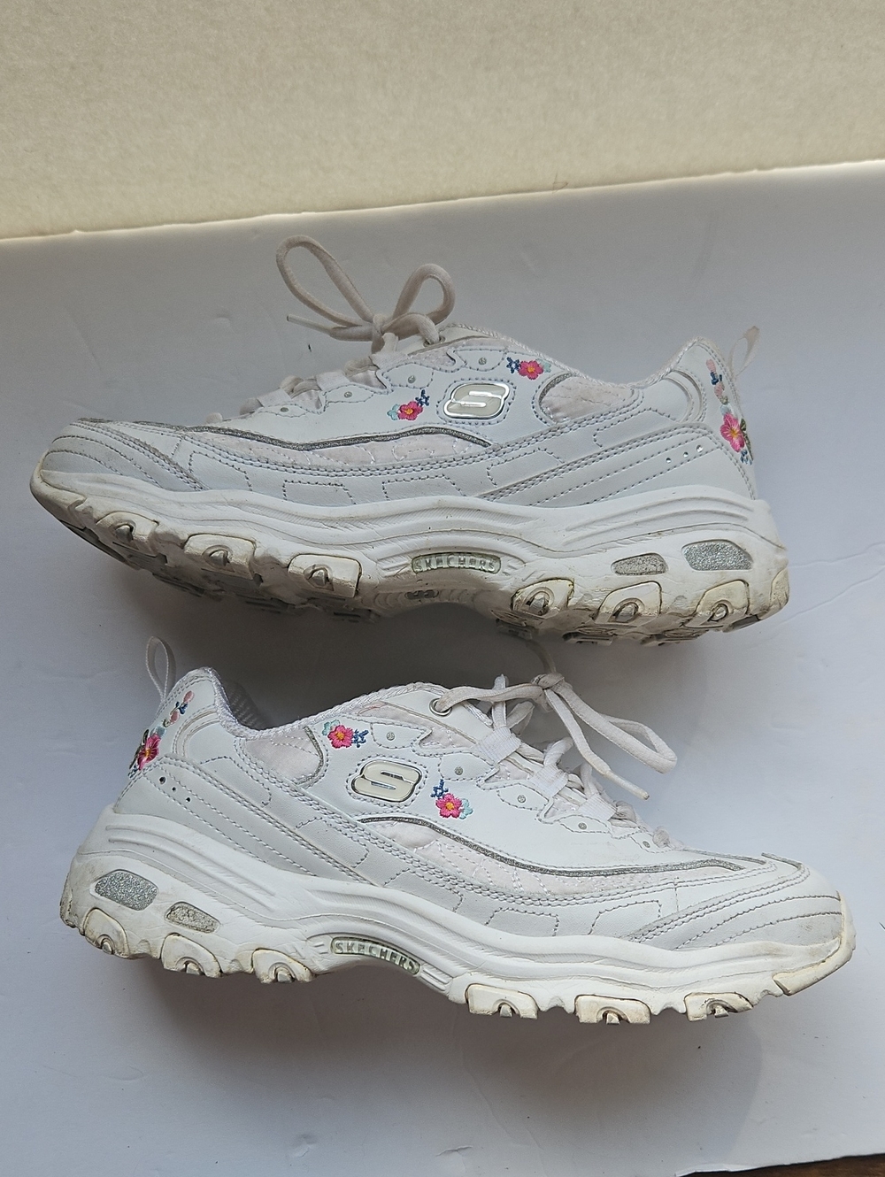 Skechers White Women's Sneakers with Pink & Purple Flower Accents